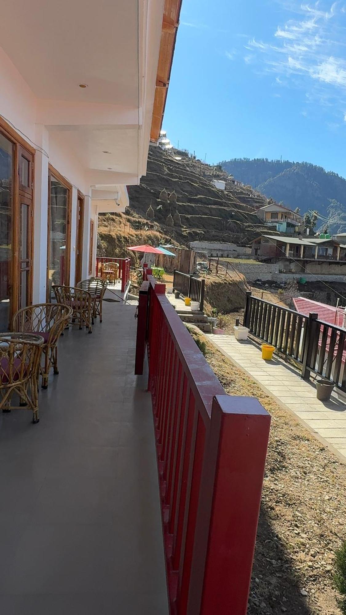 The Vintage Hill Village - Himalayan Boutique Resort Kanatal Exterior foto