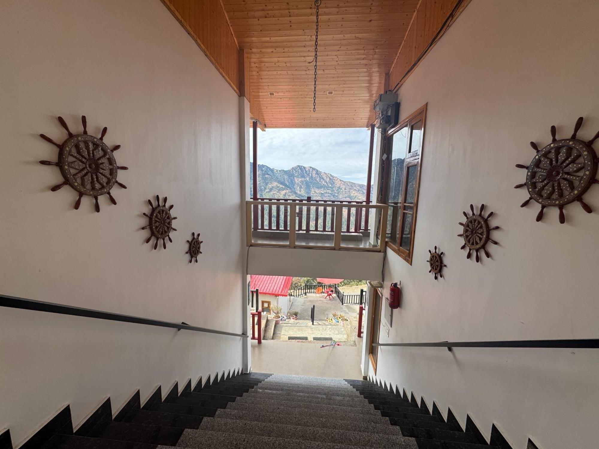 The Vintage Hill Village - Himalayan Boutique Resort Kanatal Exterior foto