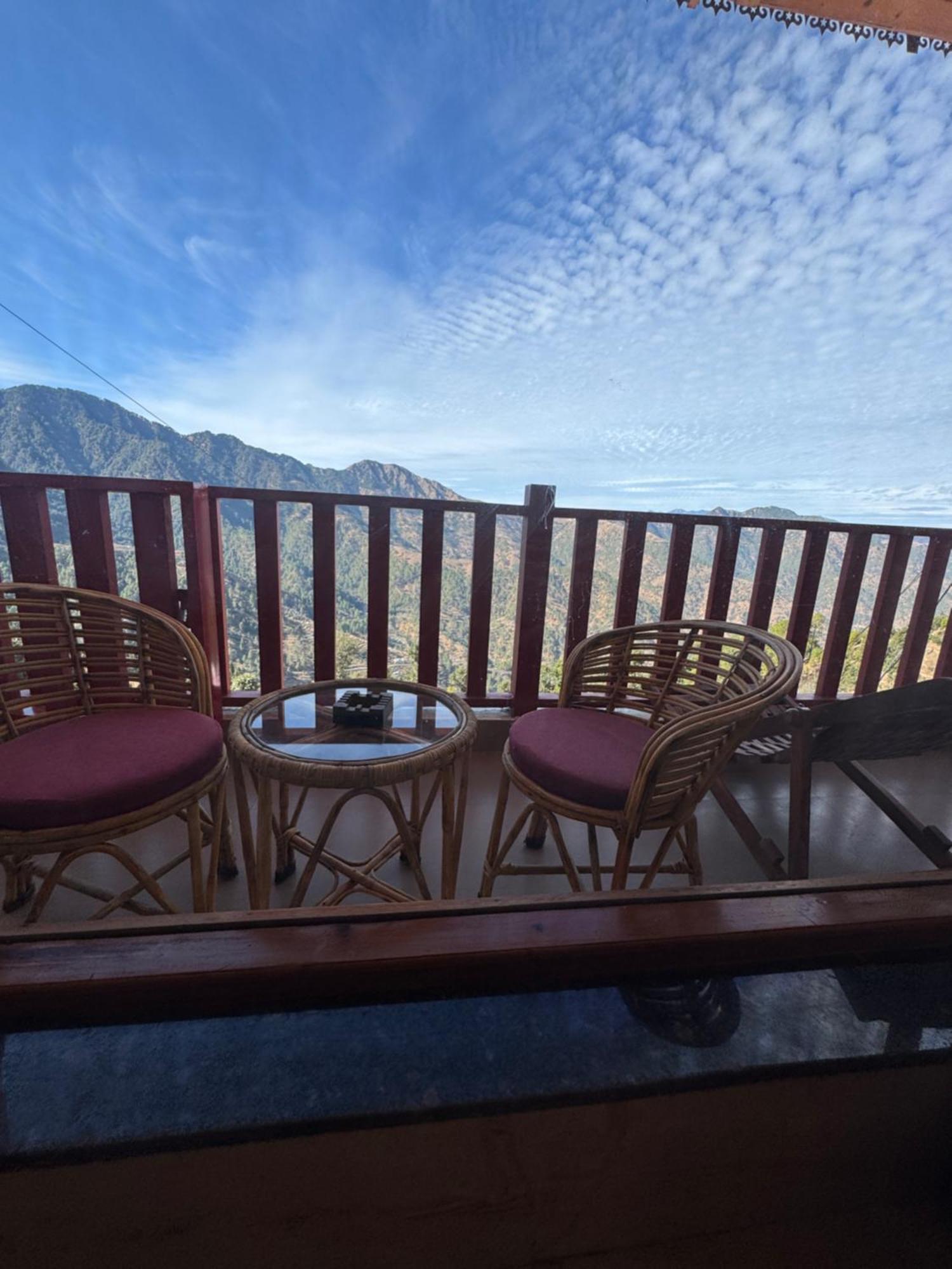 The Vintage Hill Village - Himalayan Boutique Resort Kanatal Exterior foto